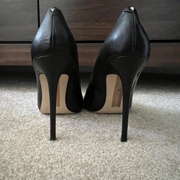 Sam Edelman Danna Pointed Toe Heel - Picture 3 of 4